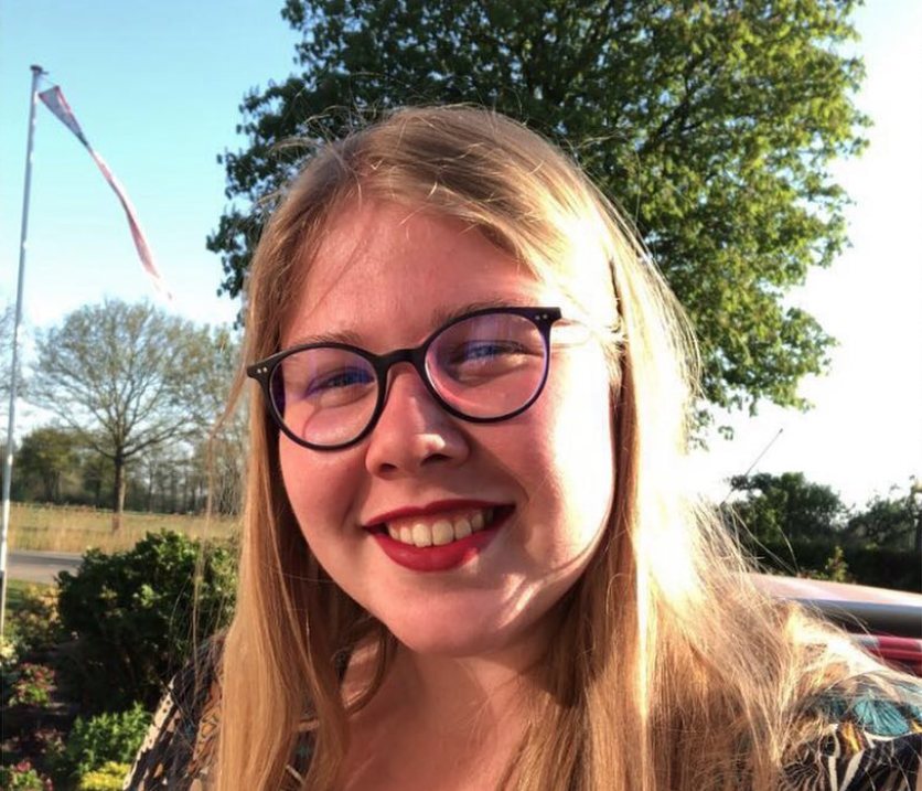 Nikita van Lunzen Wies met Drents Huus van de Taol